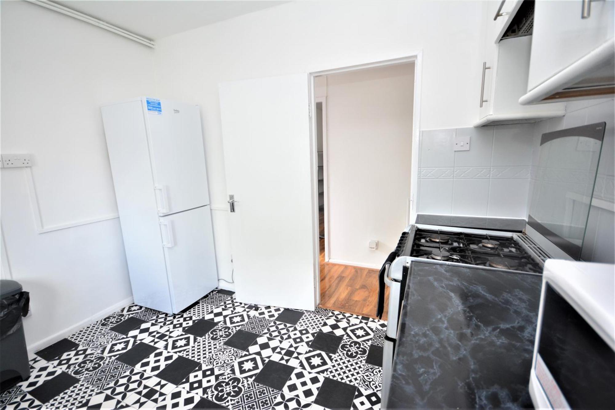 Lovely 2 Bedroom In Greater Apartment